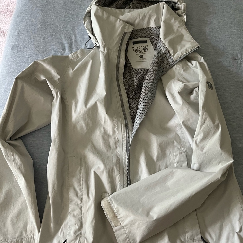 Mountain Hardwear white rain jacket